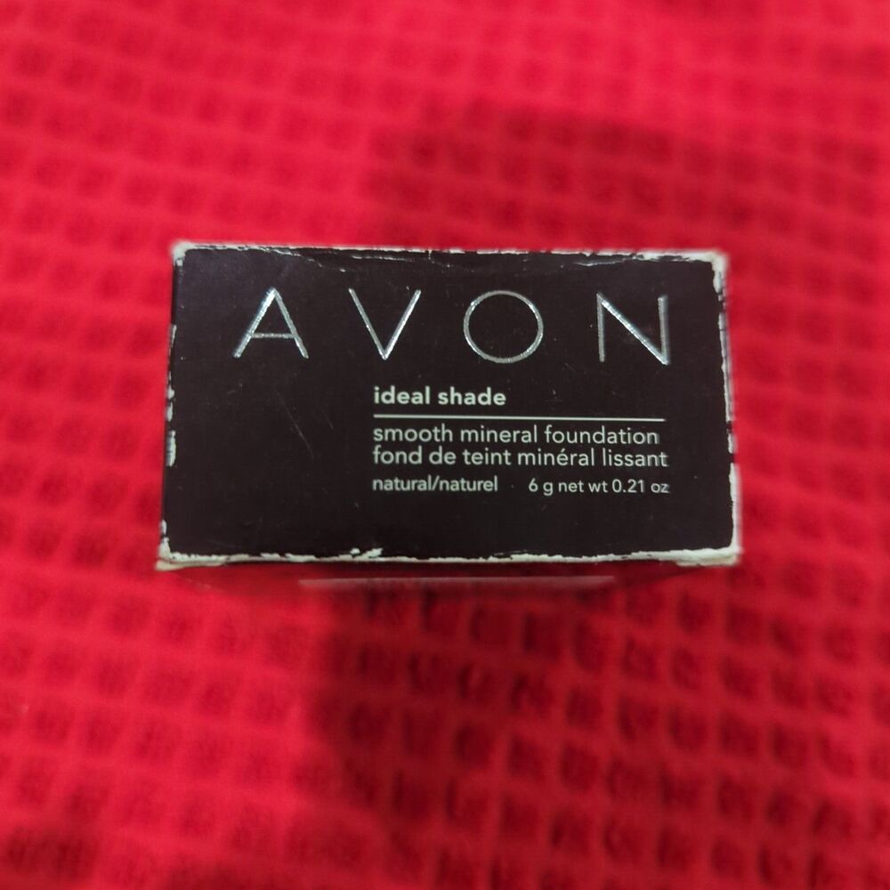 Avon Ideal Shade Smooth Mineral Foundation 0.21 Oz